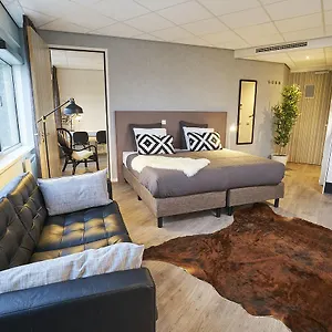 Amrath Schiphol Hotel apartamentowy